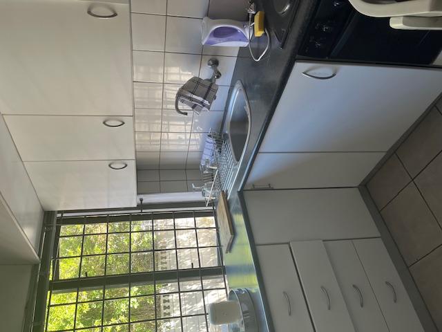 To Let 3 Bedroom Property for Rent in Mowbray Western Cape